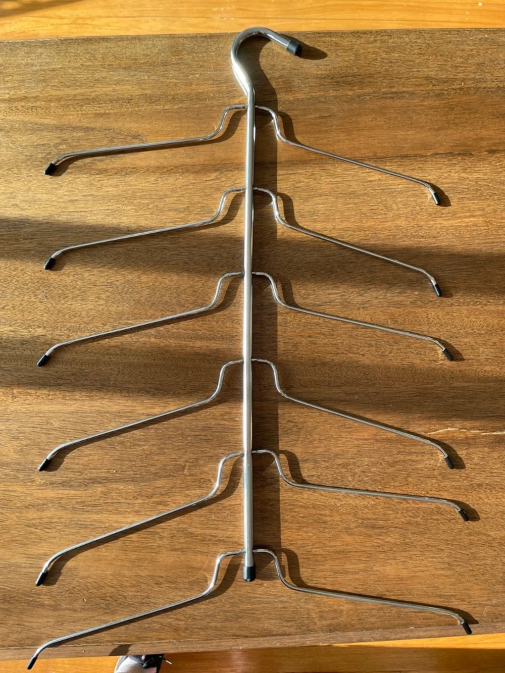 Set of 4 eSpace-Saving Metal Multi Hangers - Yellow & Gray Accents